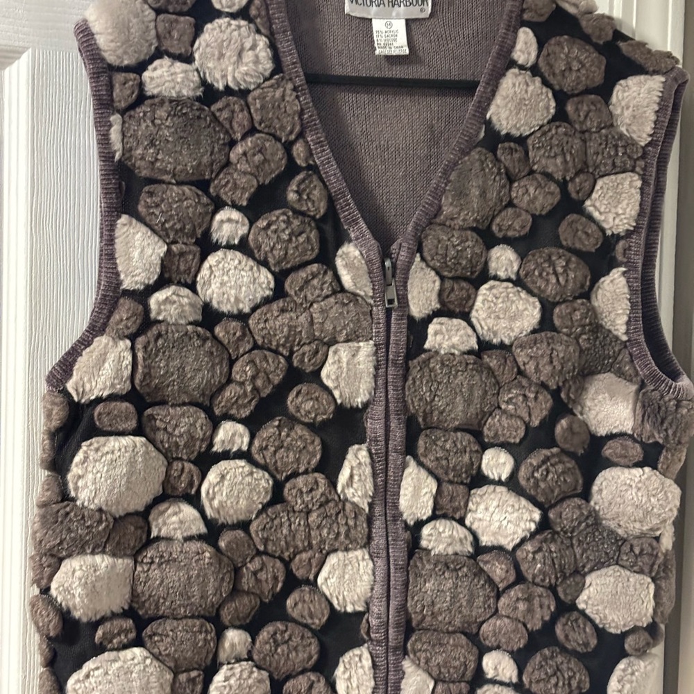 Victoria Harbour Knit Quilted Puffy Wimsigoth Gothic Vest Size Medium
